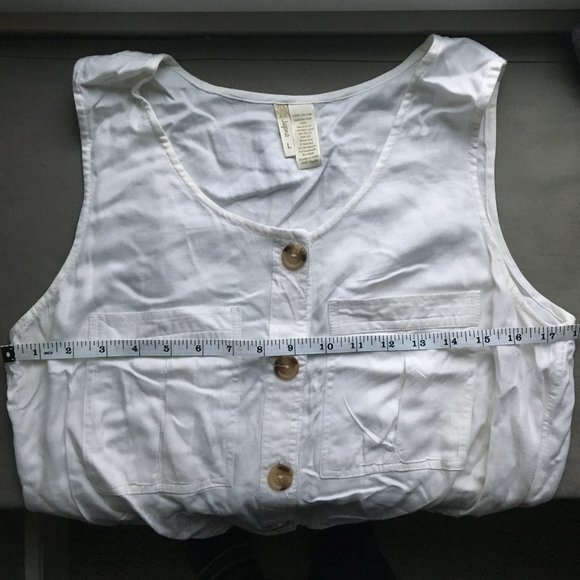 Japna white button down sleeveless crop top - Picture 10 of 11